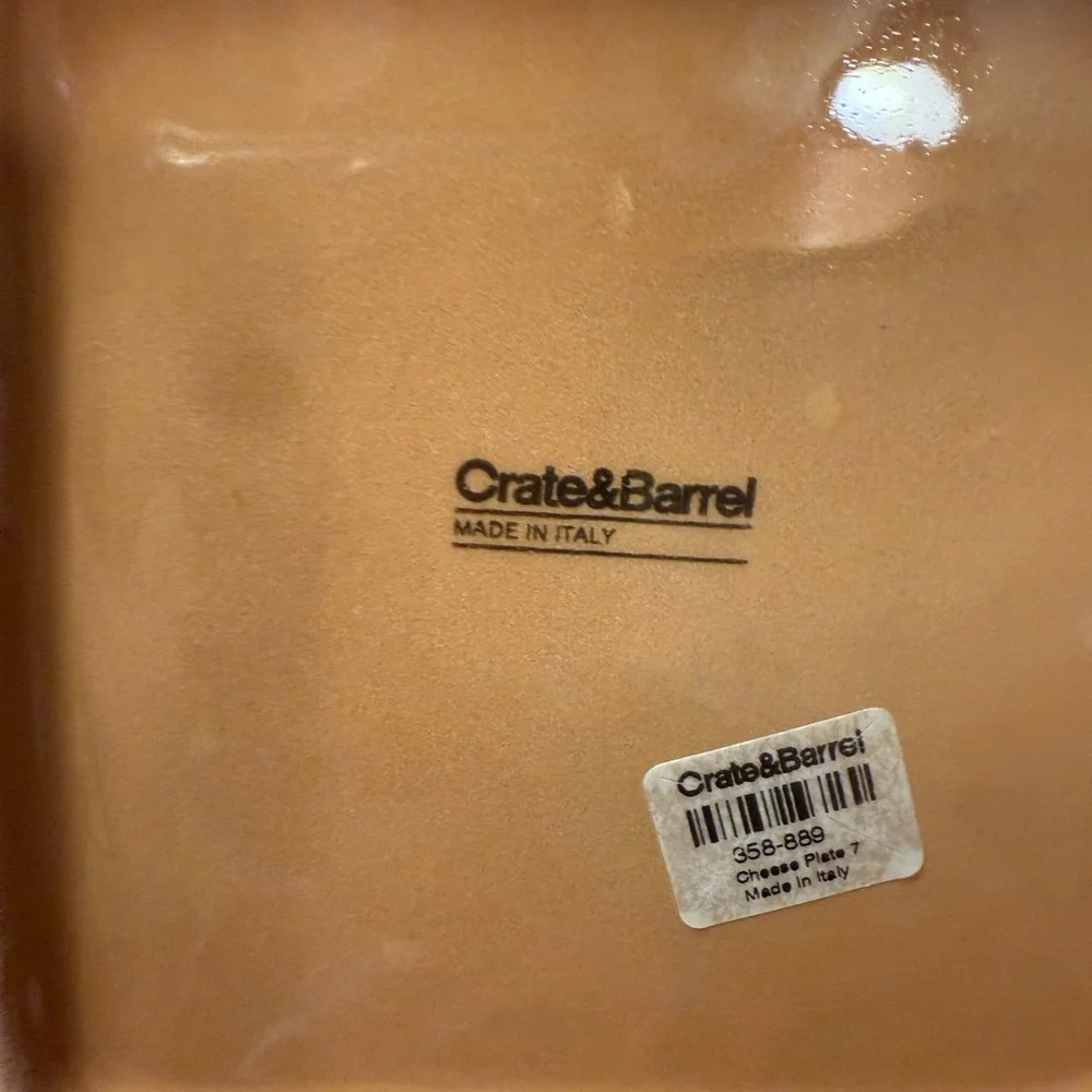 Crate and Barrel Set of 4 Italian Ceramic Appetizer Plates 7 x 7 Inch